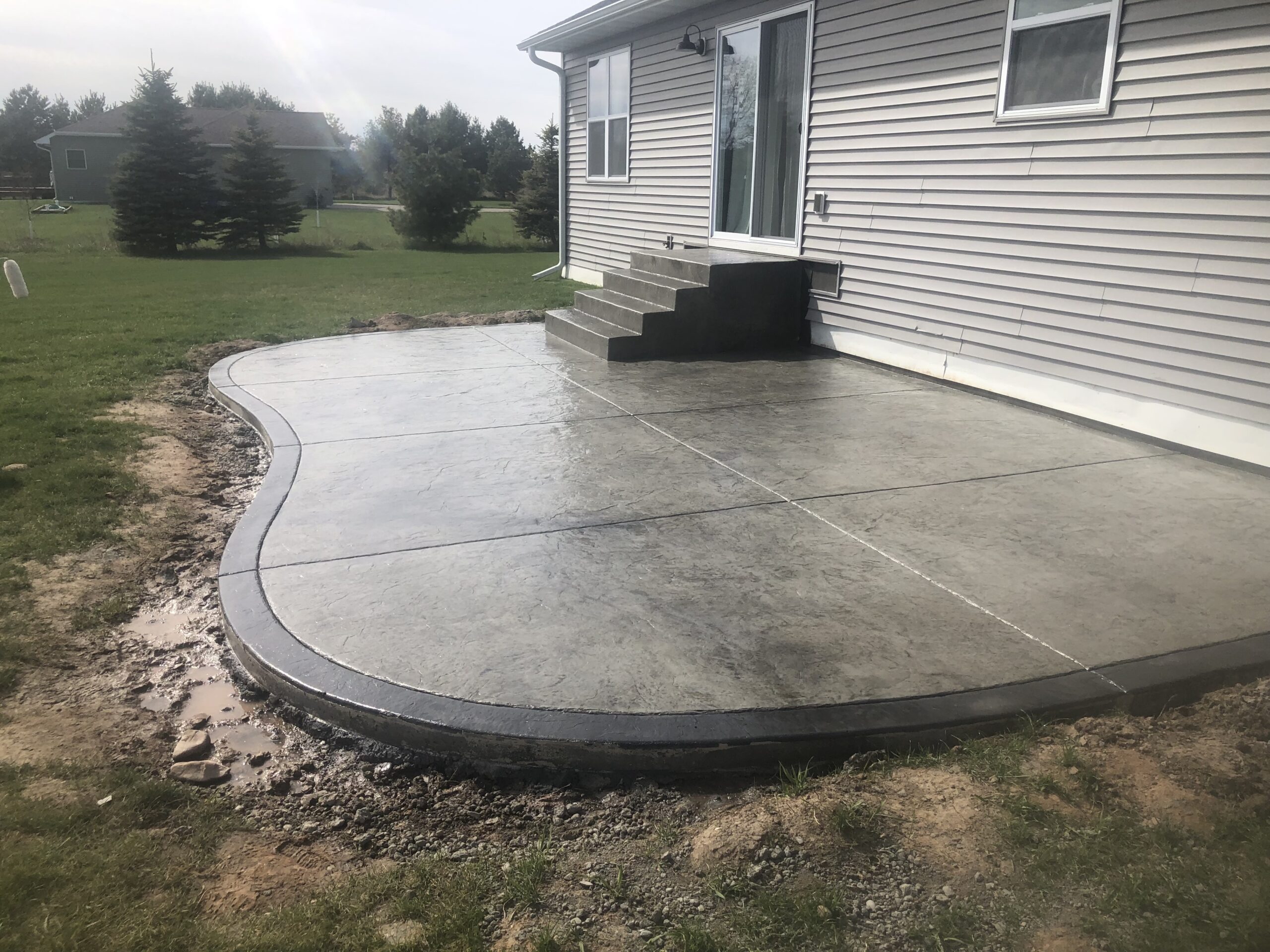steps-with-concrete-pad